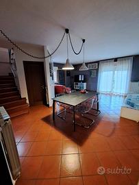 Ampio appartamento su due livelli