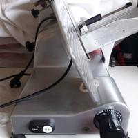 AFFETTATRICE PROFESSIONALE