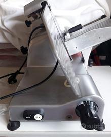 AFFETTATRICE PROFESSIONALE