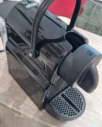 Nespresso Inissia da riparare – 1 anno di vita