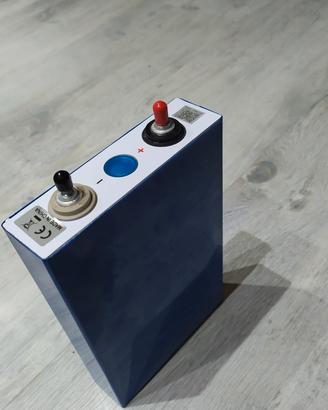 16 Batterie Celle EVE Lifepo4, 3.2V,105 Ah, nuovi 