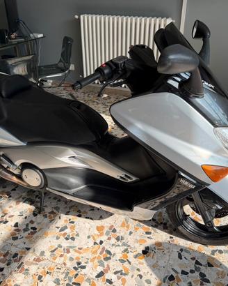 Yamaha T Max 500