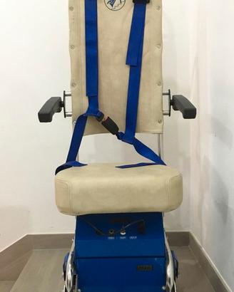 Montascale servoscala per anziani o disabili