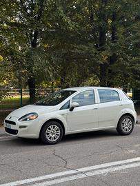 Fiat punto benzina 1.2 Lounge