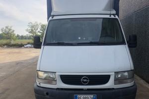 Camioncino centinato