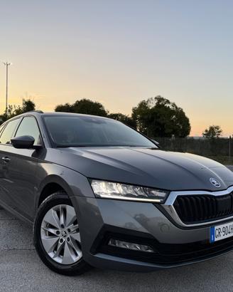 SKODA OCTAVIA 2.0 Tdi Dsg Wagon - Led Carplay