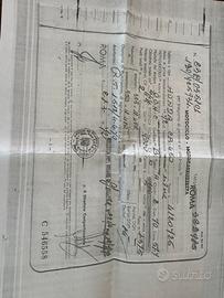 Moto Honda CB 450 del 1972 rosso fiammante