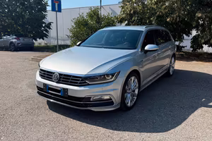 Volkswagen Passat Variant R-Line 2.0 tdi Highline