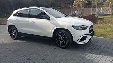 GLA 200 D Aut."AMG LINE Premium" KM 0-Accessoriata