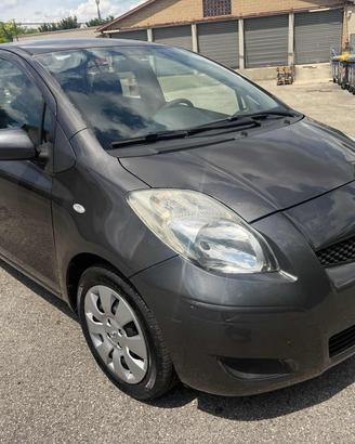 TOYOTA Yaris 1.4 D-4D DPF 5p Sol senza nessun la