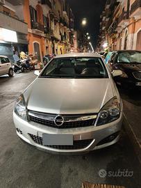 Opel Astra GTC 1.3 90 cv