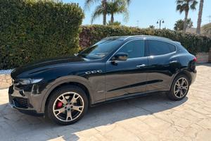 Maserati Levante V6 Diesel 250 CV AWD