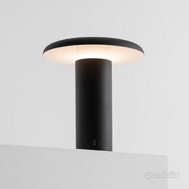 Lampada ricaricabile Takku Artemide NUOVA