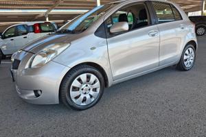 Toyota Yaris 1.3 5 porte Sol-BENZINA-