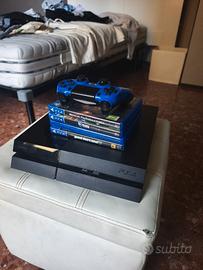 console PlayStation 4 + joystick blu + 4 giochi