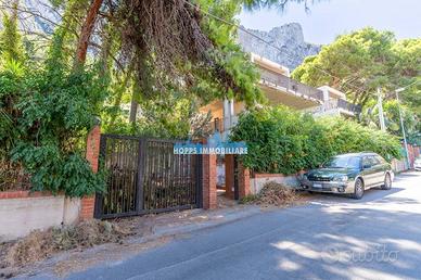 VILLA BIFAMILIARE ADDAURA - PITEA DE MARSIGLIA.