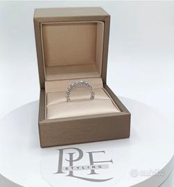 Anellp Eternità con Diamanti Moissanite da 0.1 ct