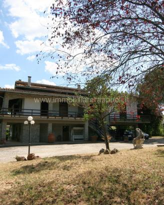 VL1 - Torrita di Siena villa di 449 mq