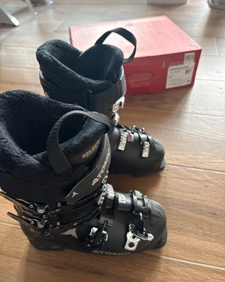 Scarponi sci donna Atomic 38