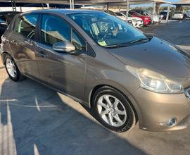 Peugeot 208 1.4 HDi 68 CV 5 porte Business