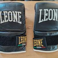 Guantoni Box Leone