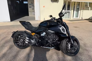 Diavel V4 2023