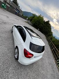 Mercedes-Benz classe a 180 amg line