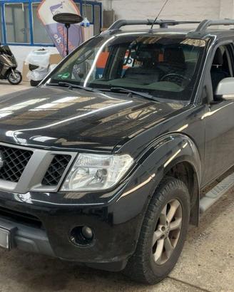 NISSAN Navara 2.5 dCi 190CV 4 porte Double Cab L