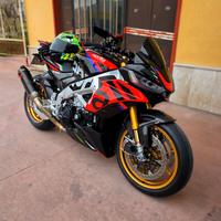 aprilia tuono v4 factory 