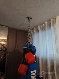 sacco box e guantoni