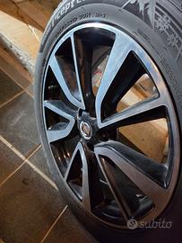 4 cerchi + 4 pneumatici M+S 225/55 R19