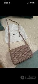 Borsa miu miu
