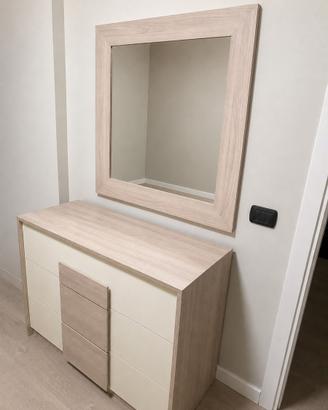 Cassettiera con specchio