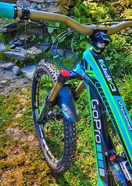 mtb yt  cf capra  carbon 