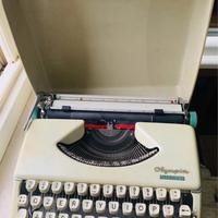 Macchina da scrivere “olympia splendid 66”
