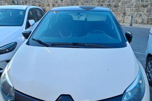 RENAULT Captur 1ª serie - 2015