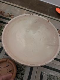 Coppa antica in terracotta