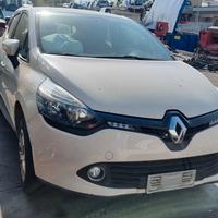 Renault clio ricambi usati vettura rottamata 