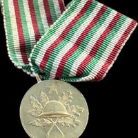 Medaglia 18 kt oro 50° anniversario della vittoria