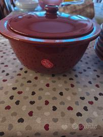 Set pentola e 6 piatti