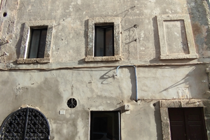 Vendita locale commerciale+appartamento