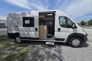 VAN DAKAR 4 ALLESTIMENTO CAMPERTEAM