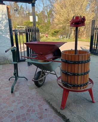 Attrezzature per vino