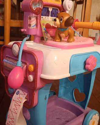 carrello dottoressa peluche