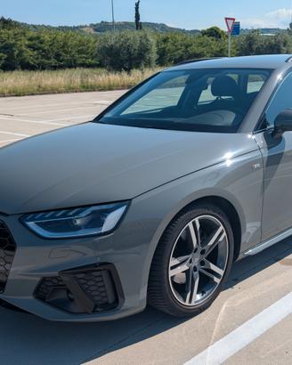 Audi A4 Avant S line TFSI 35 S TRONIC MHEV 150CV