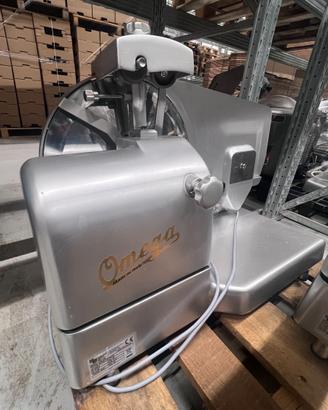 affettatrice professionale da banco Omega VS 370