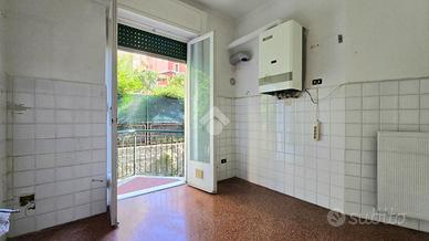 4 LOCALI A GENOVA