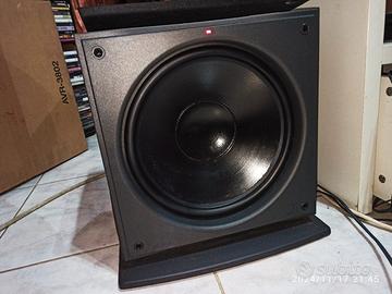 Subwoofer attivo KEF 30-B da 100 watt