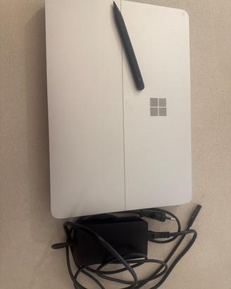 Microsoft Surface Laptop Studio 2 - i7 / 16GB / 51