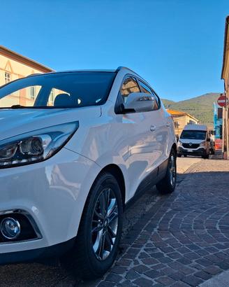 IX35 Eccellenti condizioni gancio. Leggi
